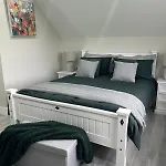 Corrib Waters Retreat, 木屋