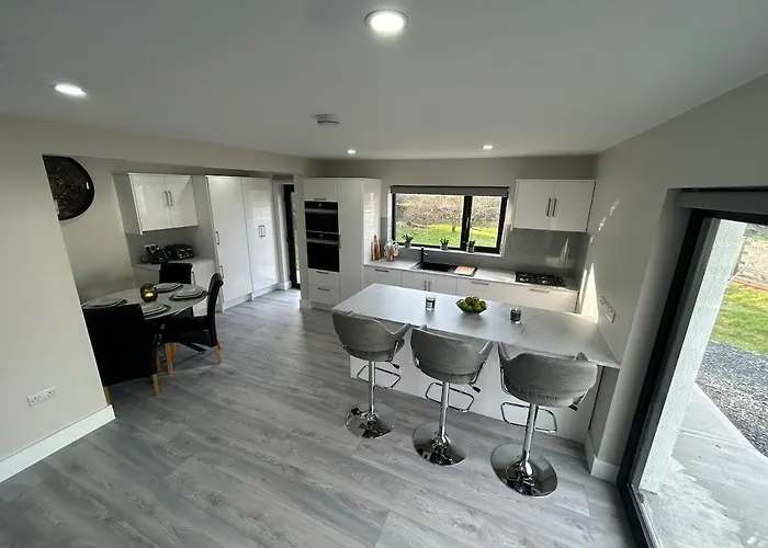 Corrib Waters Retreat, Moycullen