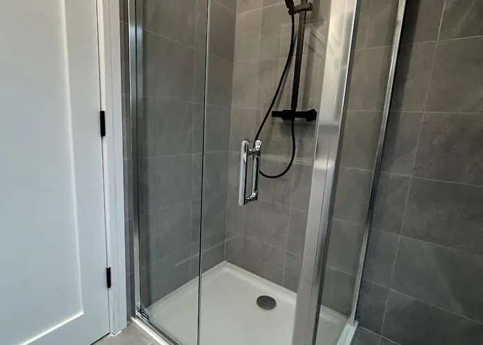 Corrib Waters Retreat, Moycullen